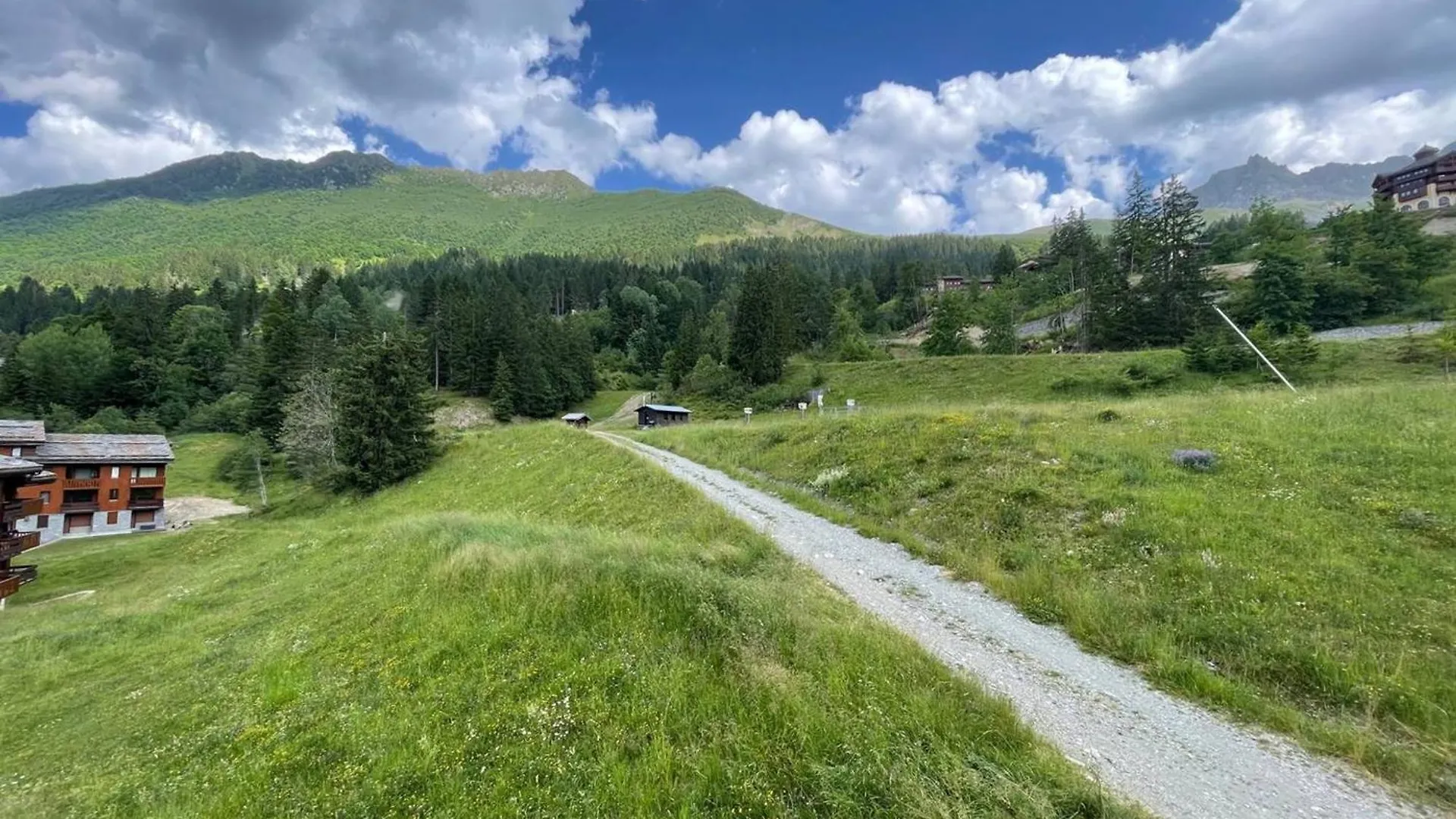 Appartement Spacieux 4 Pieces, Skis Aux Pieds, Proche Remontees Et Commerces A Valmorel - Fr-1-356-231